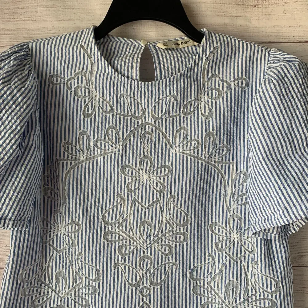 Zara blue white
